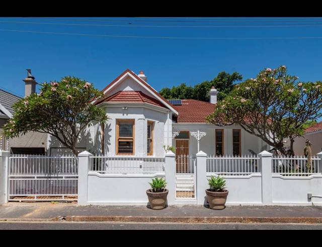 3 BEDROOM HOUSE RENTED IN RONDEBOSCH